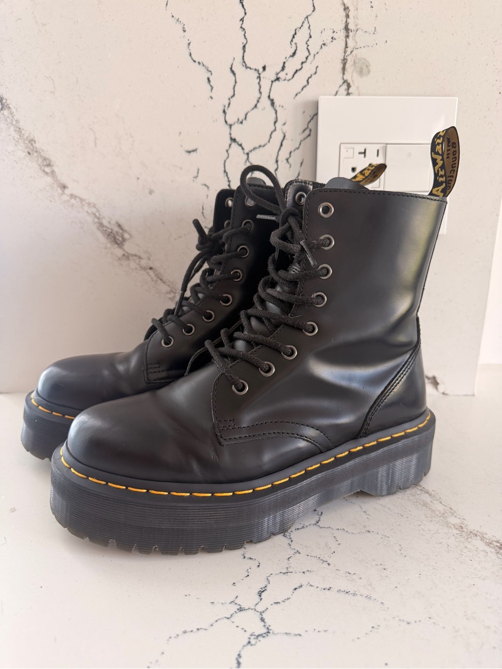 Dr. Martens Jadon Leather Platform Boot - Picture 4 of 9